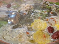 石橄榄炖鸡-洪大厨鸡煲(福田店)