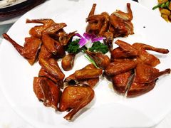 石岐乳鸽-香山家宴