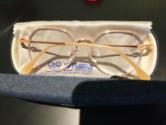 -浮光眼镜·蔡司视觉合作·数字验配中心(陆家嘴店)