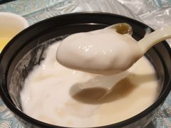 手工自制酸奶-巴扎美食·新疆菜·西域歌舞表演餐厅(新疆大厦店)