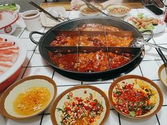 -伍师兄市井火锅(东部星悦天地店)