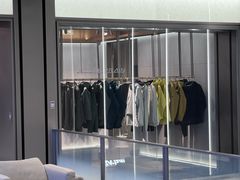 -迪桑特DESCENTE(青岛山东路万象城店)