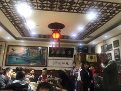大堂-老爆肚满五香烧牛羊肉