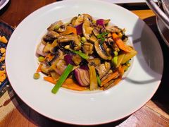 干锅三菌-雀舞云南菜(天津天河城购物中心店)