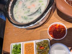 -粥王府 老广传家菜(东关街店)