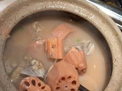 洪湖藕汤-小凤庭·地道湖北菜武昌鱼·藕汤(38年黄鹤楼店)