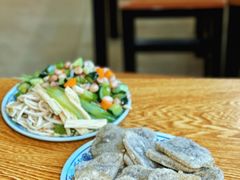 老北京炸灌肠-门框胡同百年卤煮(新街口店)