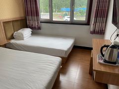 -北京龙庆四季香农家饭庄·灶台鱼·碳烤虹鳟鱼(龙庆峡店)