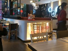 大堂-必胜客(武汉欢乐谷店)