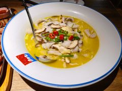 QQ酸汤鱼-蜜桃餐厅·江浙融合菜(荟聚购物中心店)
