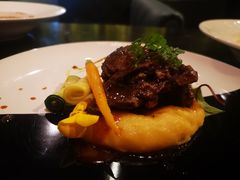 红酒烩澳洲牛脸肉-C&R西班牙餐厅
