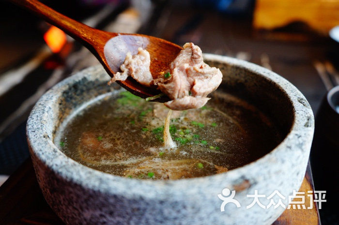 石锅松露牛肉汤