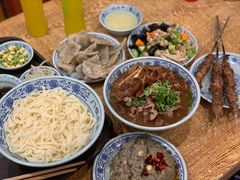 老北京炸酱面-门框胡同百年卤煮(新街口店)