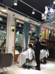 -妃格美发沙龙·烫发·染发