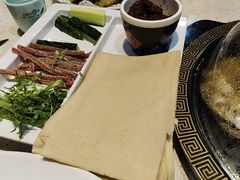 -巧克力渔家.小船海鲜胶东菜(万平口店)