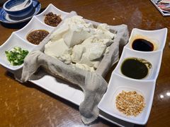 一块豆腐-95号酱骨·一块豆腐(展春园西路店)