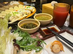 -牛YO寿喜烧·铁板烧和牛火锅自助(市府恒隆店)