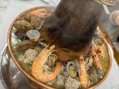 -一口猪海鲜浑锅·东北家常菜