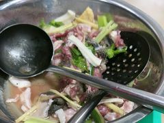 -周良天山牛杂城(天山路总店)