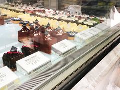 -UNI UNI(环亚凯瑟琳店)