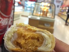 蛋黄肉松月饼-长发西饼(临顿路店)