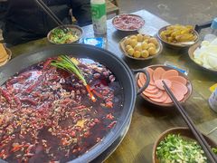 -黄潇洒老火锅(九眼桥宏济巷店)
