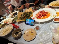 -肥肥虾庄·金牌油焖大虾(杨园滨江时代walk店)