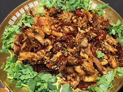 -何师烧烤Pro ·江湖川菜·小龙虾·精酿(太古里旗舰店)