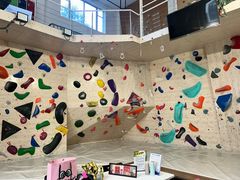 -啸岩馆 Roaring Climbing Gym