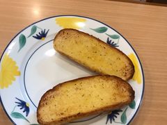 特制蒜香面包-萨莉亚意式餐厅(星海广场店)