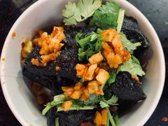 -黑色经典臭豆腐·湖南特产(坡子街店)