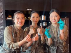 -雍容荟帝王蟹活龙虾展台自助(IFS黑金店)