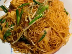 星洲炒米粉-粤港湾砂锅粥·宵夜(宝龙店)