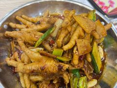 -江城燕子大排档(江汉路步行街店)