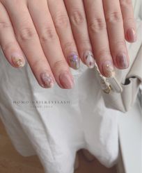 -Momo nail 日系美甲