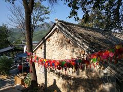 -百里峡七彩艺术小镇