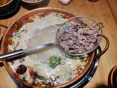 -洱火云南酸菜牛肉火锅(石景山当代商城店)