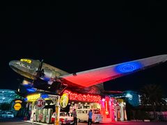 -席娜卡琳火车铁道夜市