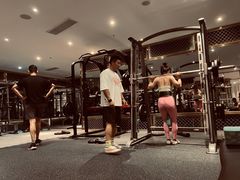 -银吉姆健身(恒隆馆)