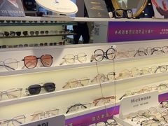 -爱视眸Eyeblling眼镜·依视路·蔡司镜片折扣店(百联南方商城购物中心)