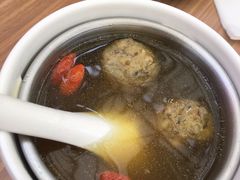 -小杨生煎(金山百联购物中心3楼店)