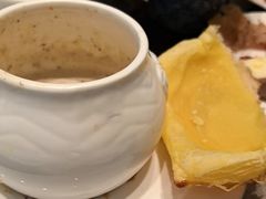 -东方红海鲜百汇(国际大厦店)