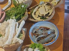 -民食香·腊排骨野生菌美食(木府店)