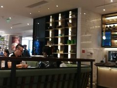 -港丽餐厅(高德置地店)