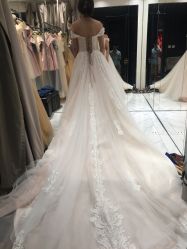 点击看大图 -GRACE KELLY婚纱与礼服(北京店)