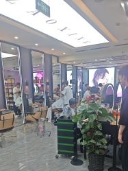 -藤野造型烫染·漂发