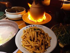 -吃饭皇帝大土家民族菜(正大广场店)