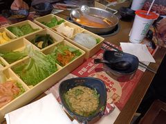 -呷哺呷哺 小火锅 (浦东新欧尚超市店)