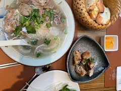 -Golden Lily河内巴黎法越料理餐厅(建国西路店)