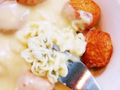 芝心丸芝士汁公仔面-新记餐厅(香槟大厦店)